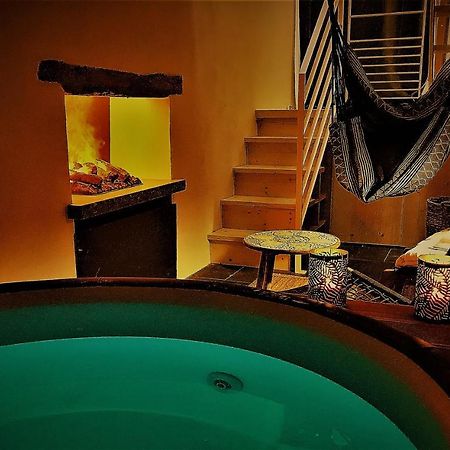 Au Vingtain - Appartement & Spa Atypique Brindas Екстер'єр фото